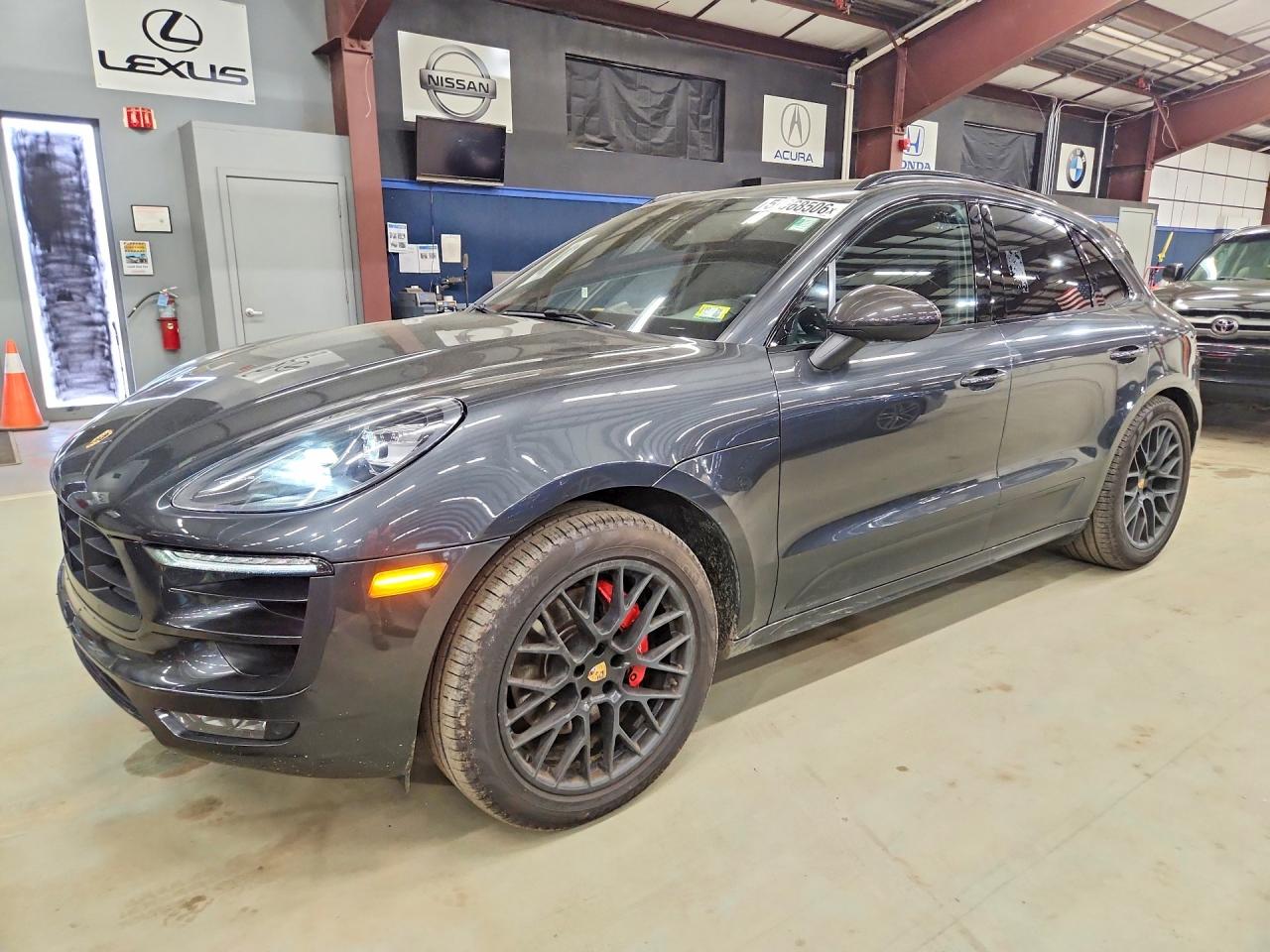 PORSCHE MACAN 2017