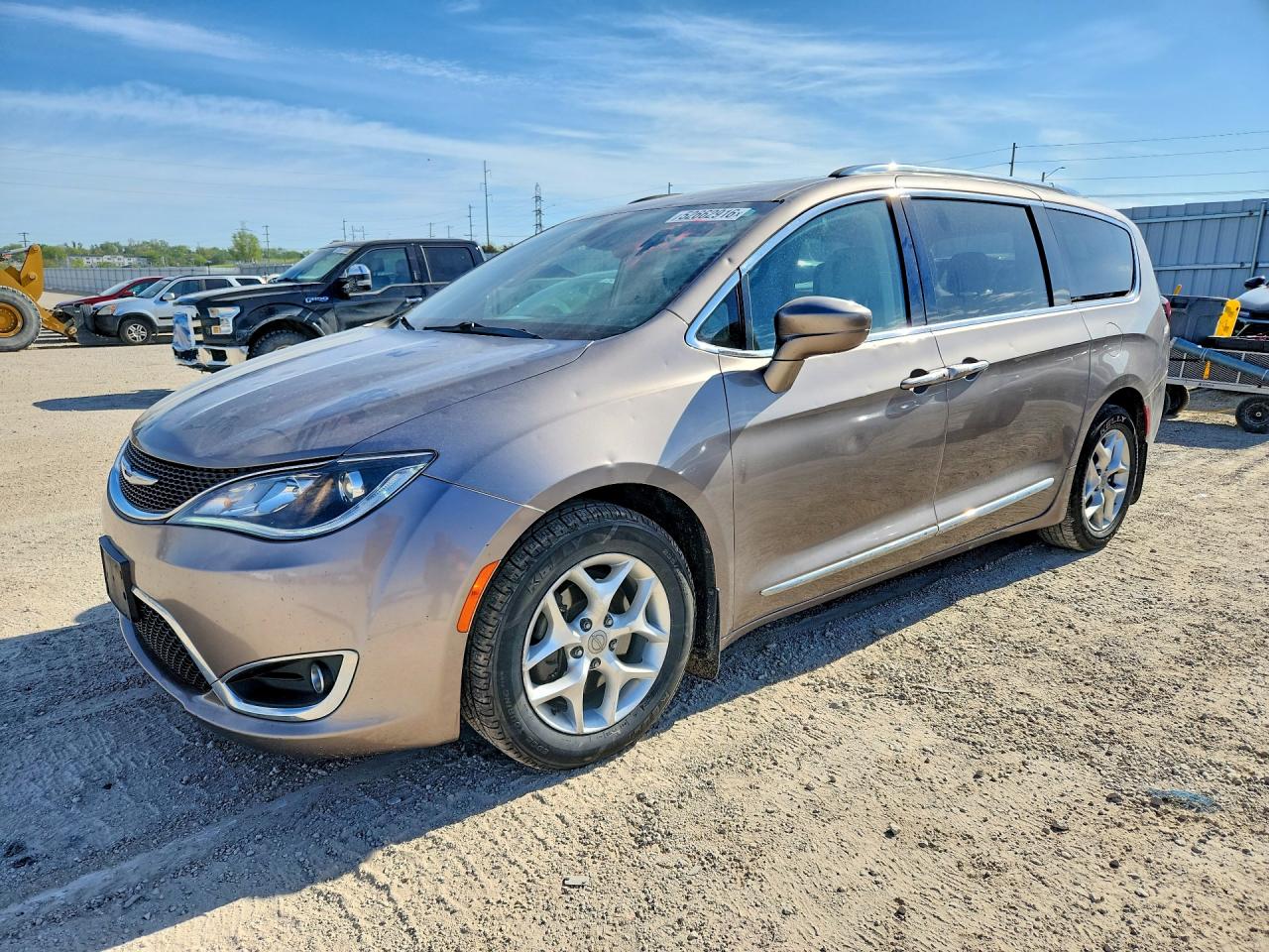 CHRYSLER PACIFICA 2018
