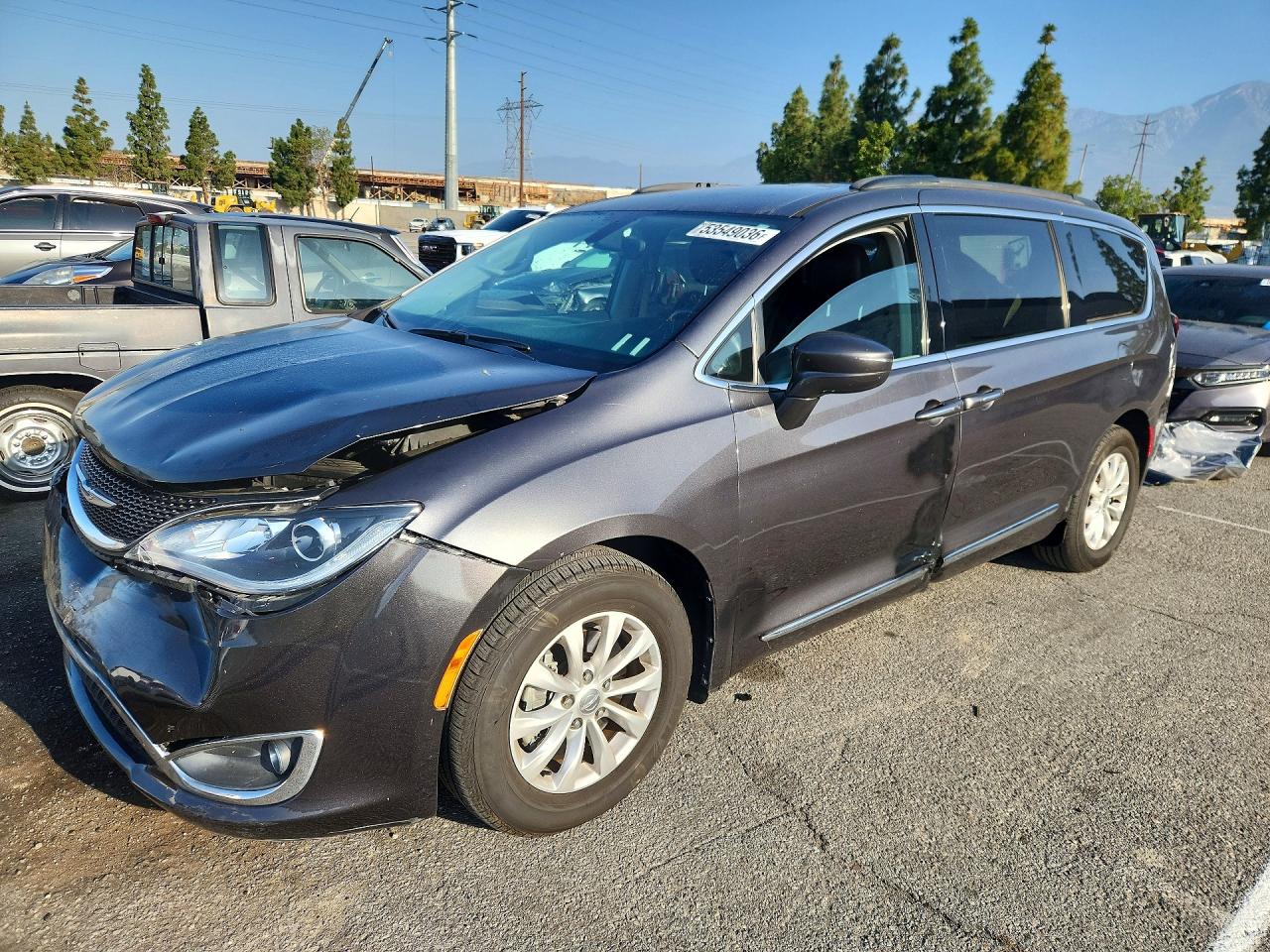 CHRYSLER PACIFICA 2017