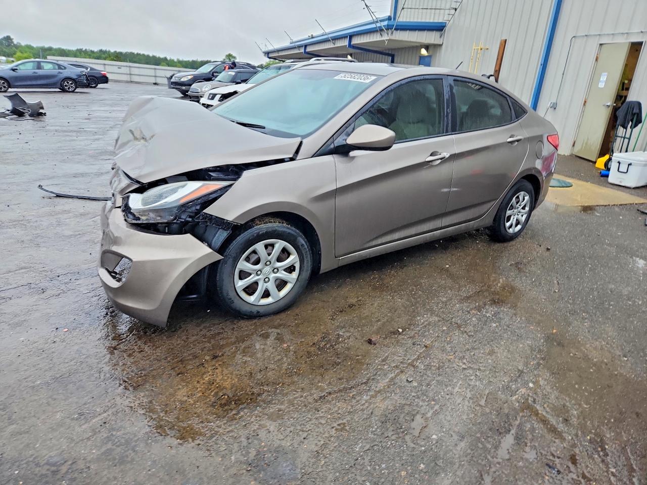 HYUNDAI ACCENT 2013
