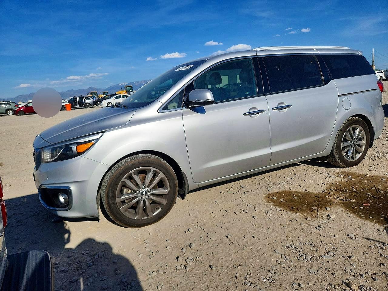 KIA SEDONA 2015