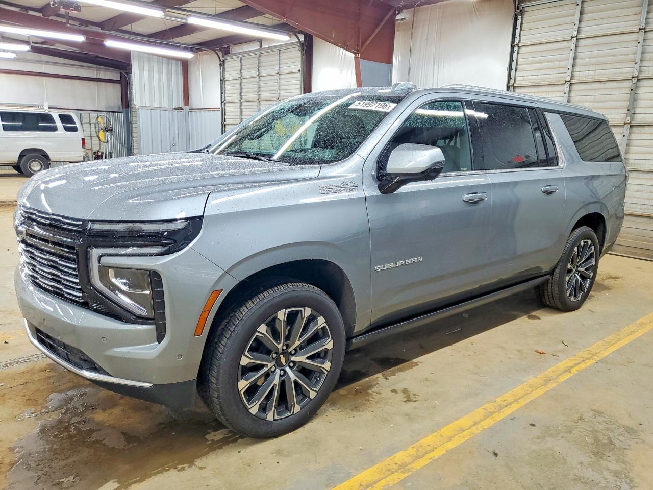 CHEVROLET SUBURBAN 2025
