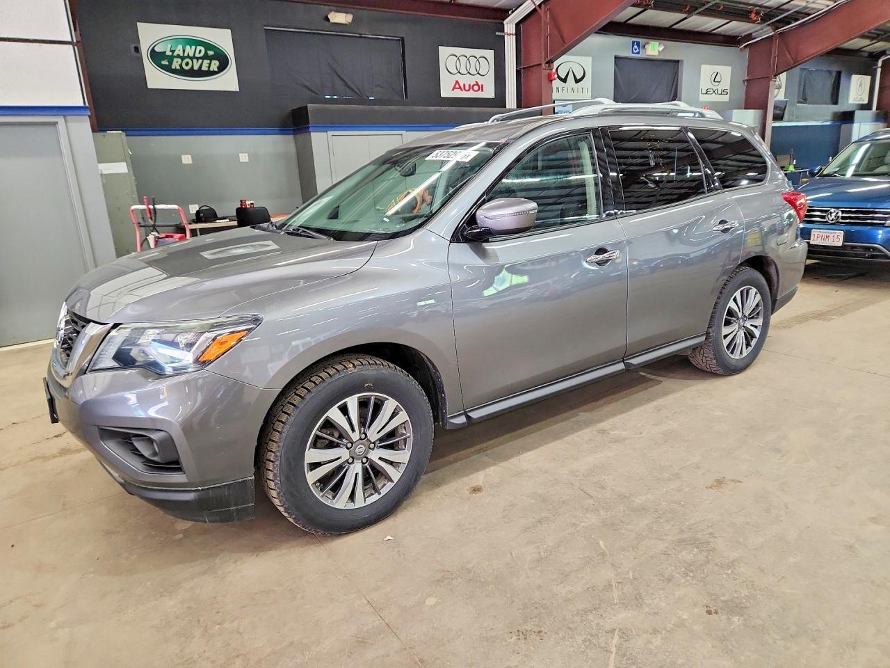 NISSAN PATHFINDER 2018
