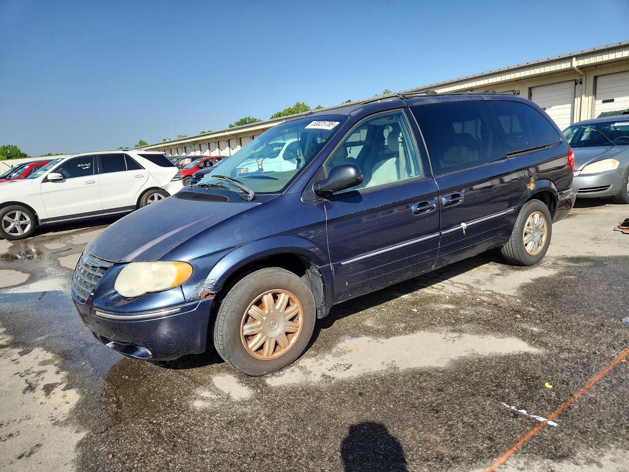 CHRYSLER TOWN & COUNTRY 2007