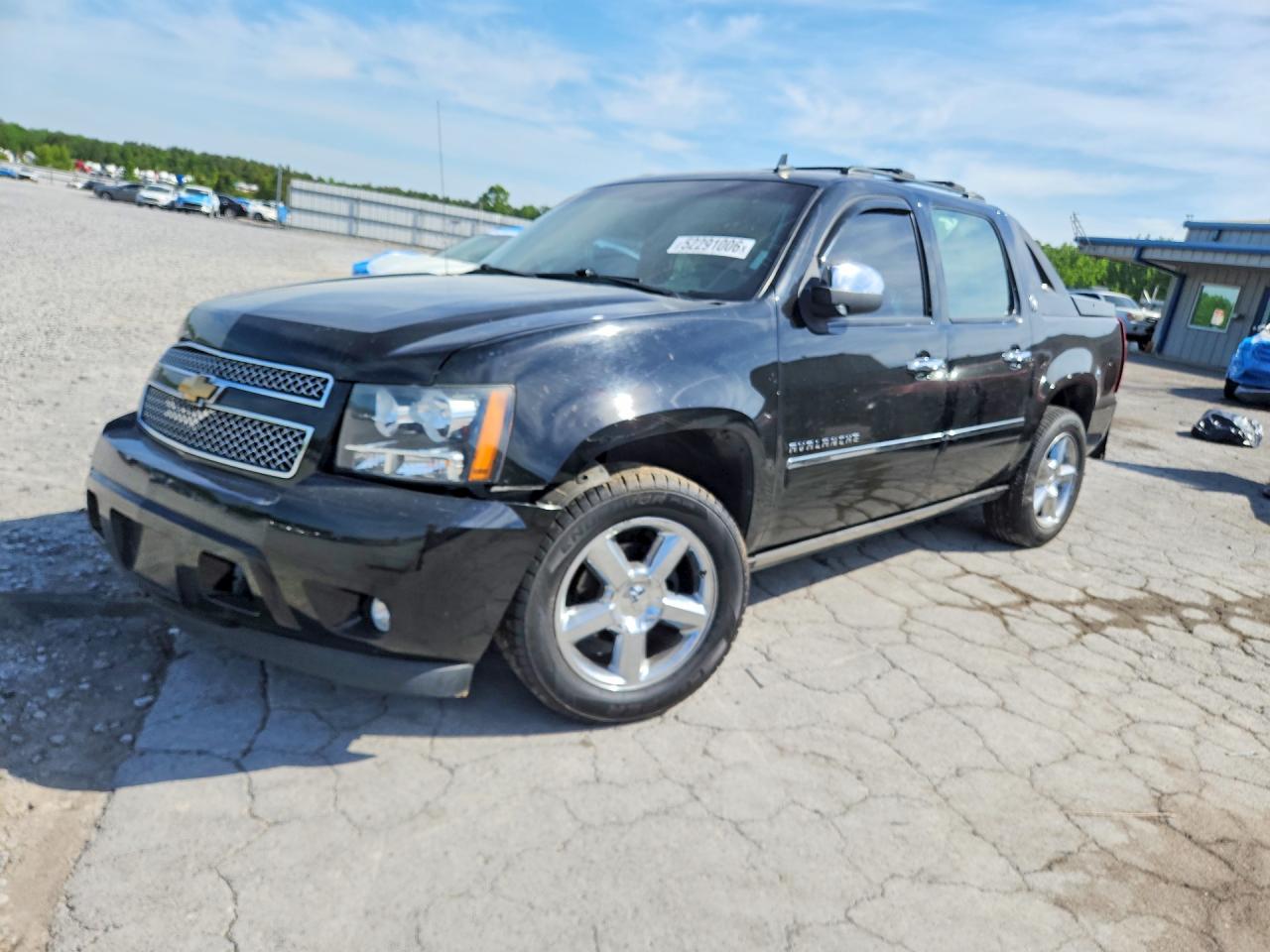 CHEVROLET AVALANCHE 2013