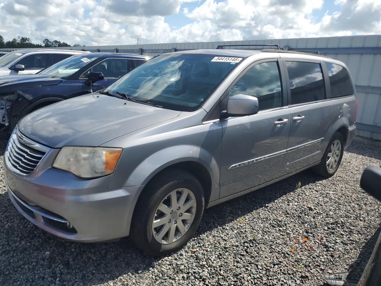 CHRYSLER TOWN & COUNTRY 2014