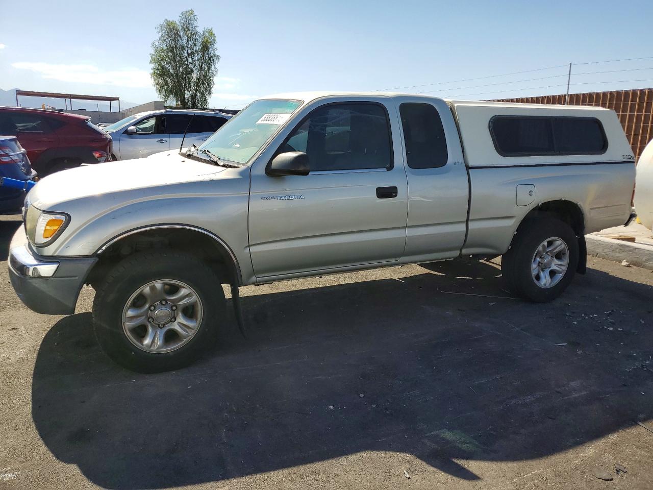 TOYOTA TACOMA 2000