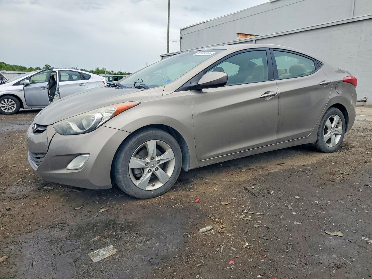 HYUNDAI ELANTRA 2013