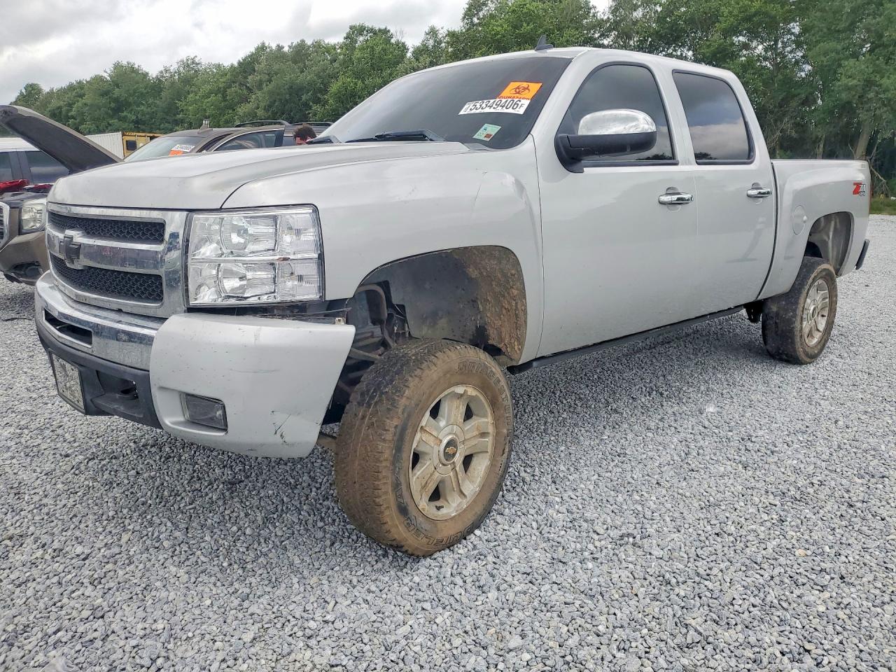 CHEVROLET SILVERADO 2011