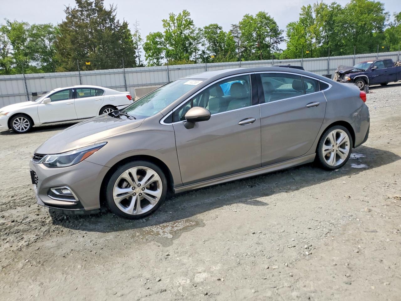 CHEVROLET CRUZE 2017