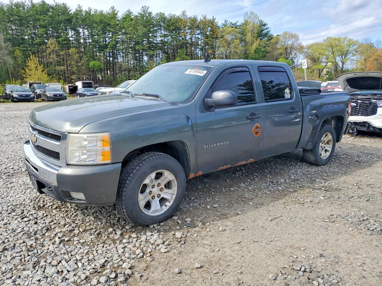 CHEVROLET SILVERADO 2011