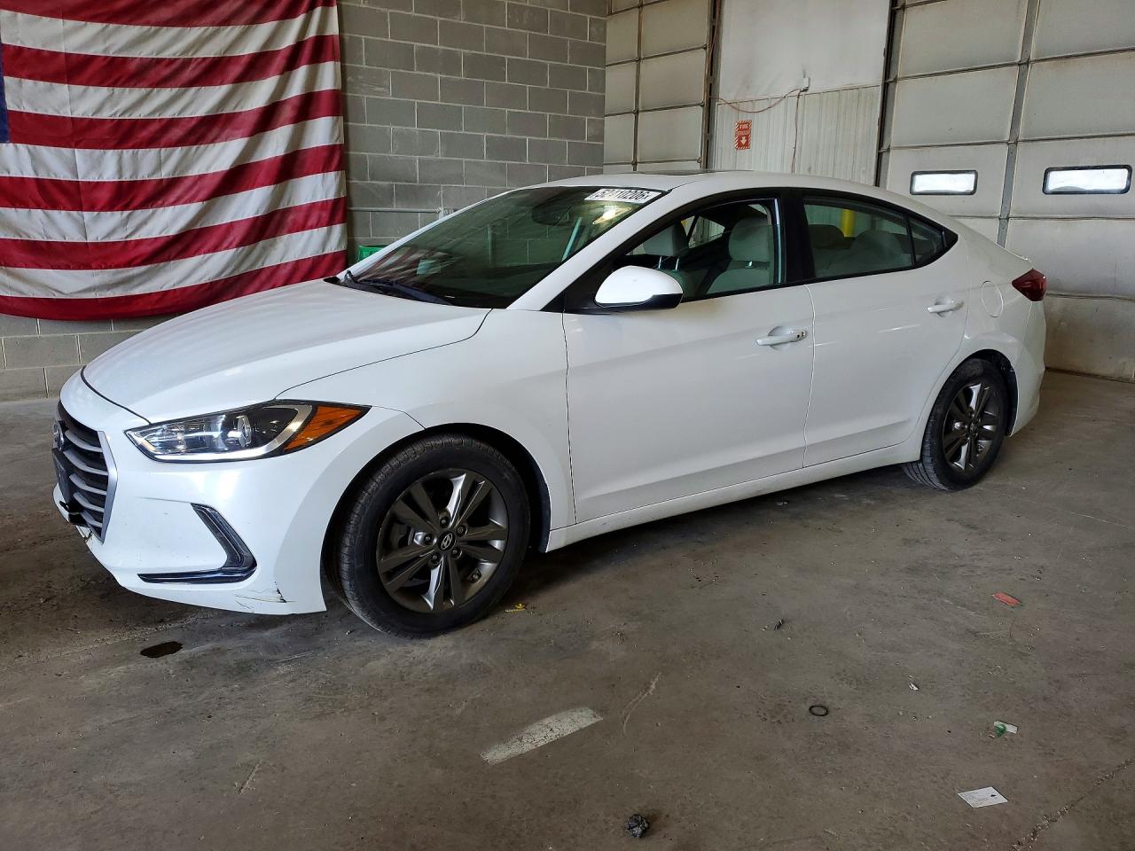 HYUNDAI ELANTRA 2017