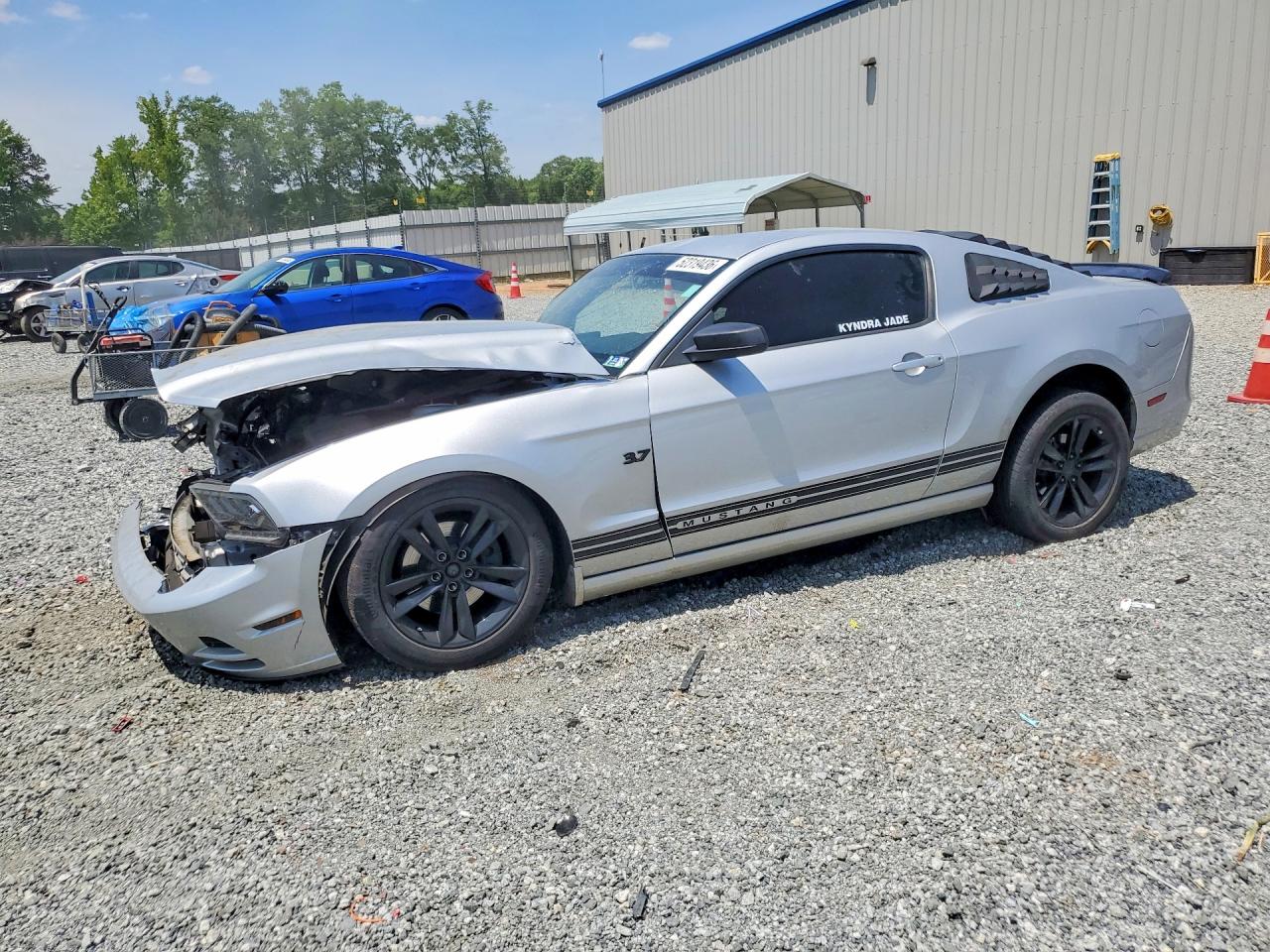 FORD MUSTANG 2013