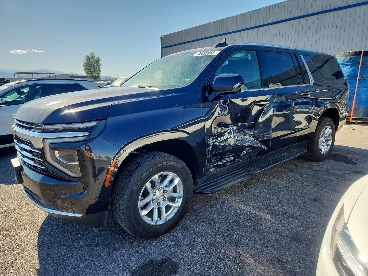 CHEVROLET SUBURBAN 2025