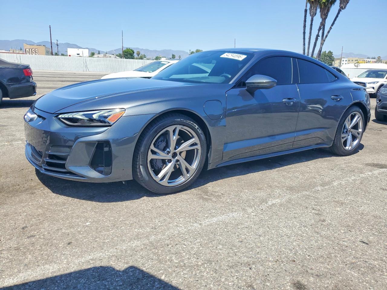 AUDI E-TRON GT 2024