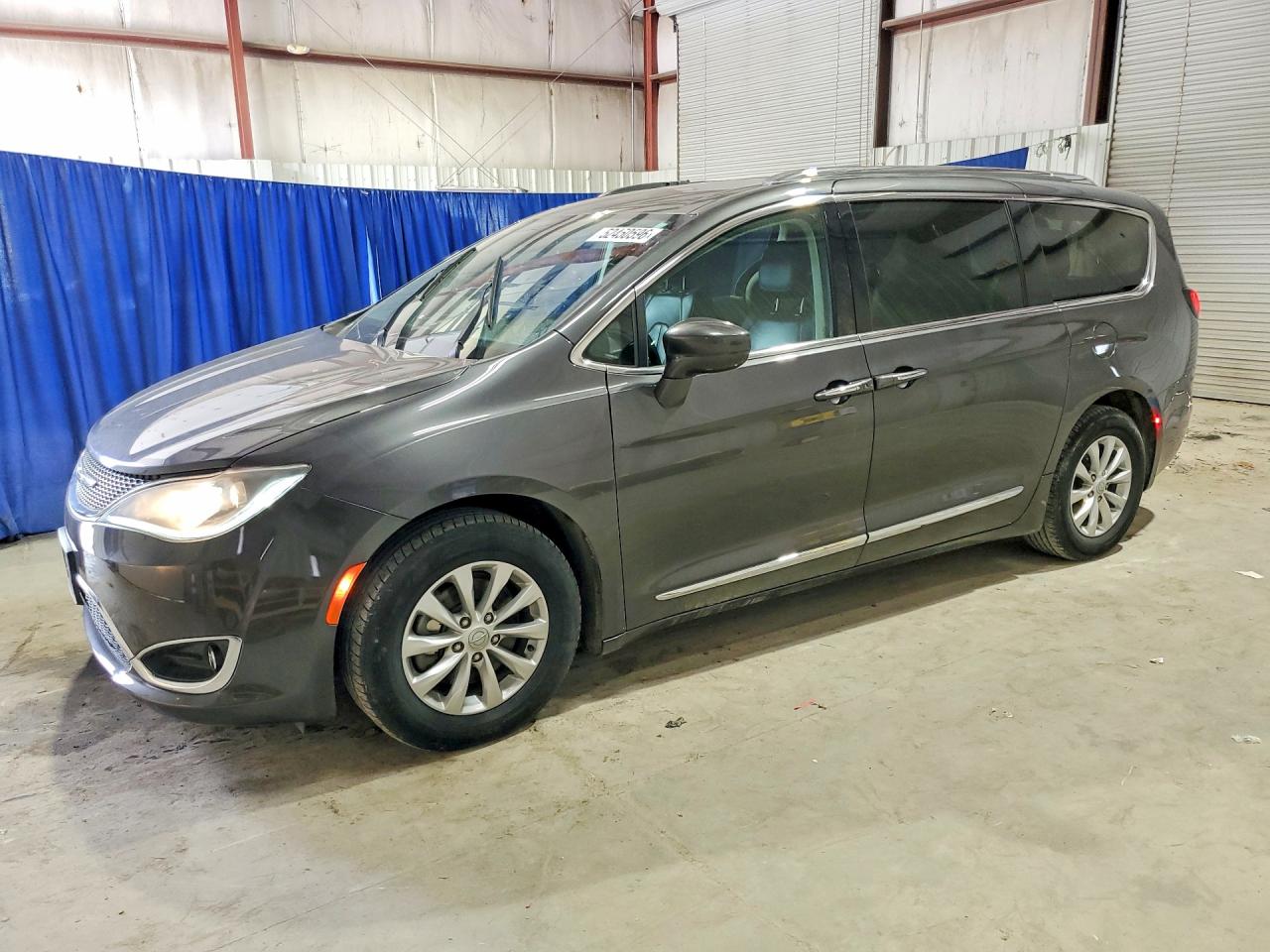 CHRYSLER PACIFICA 2019