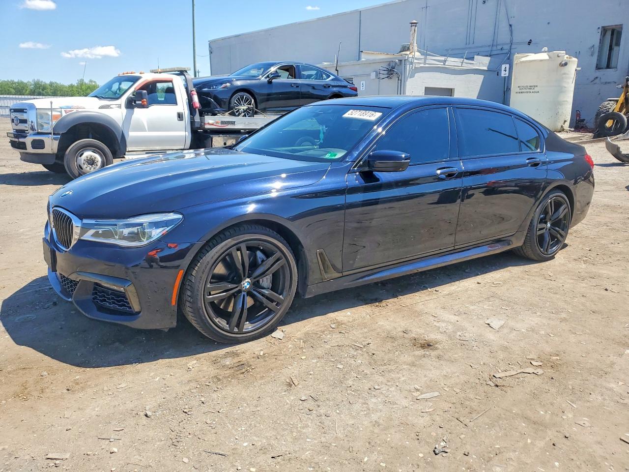 BMW 750 2018