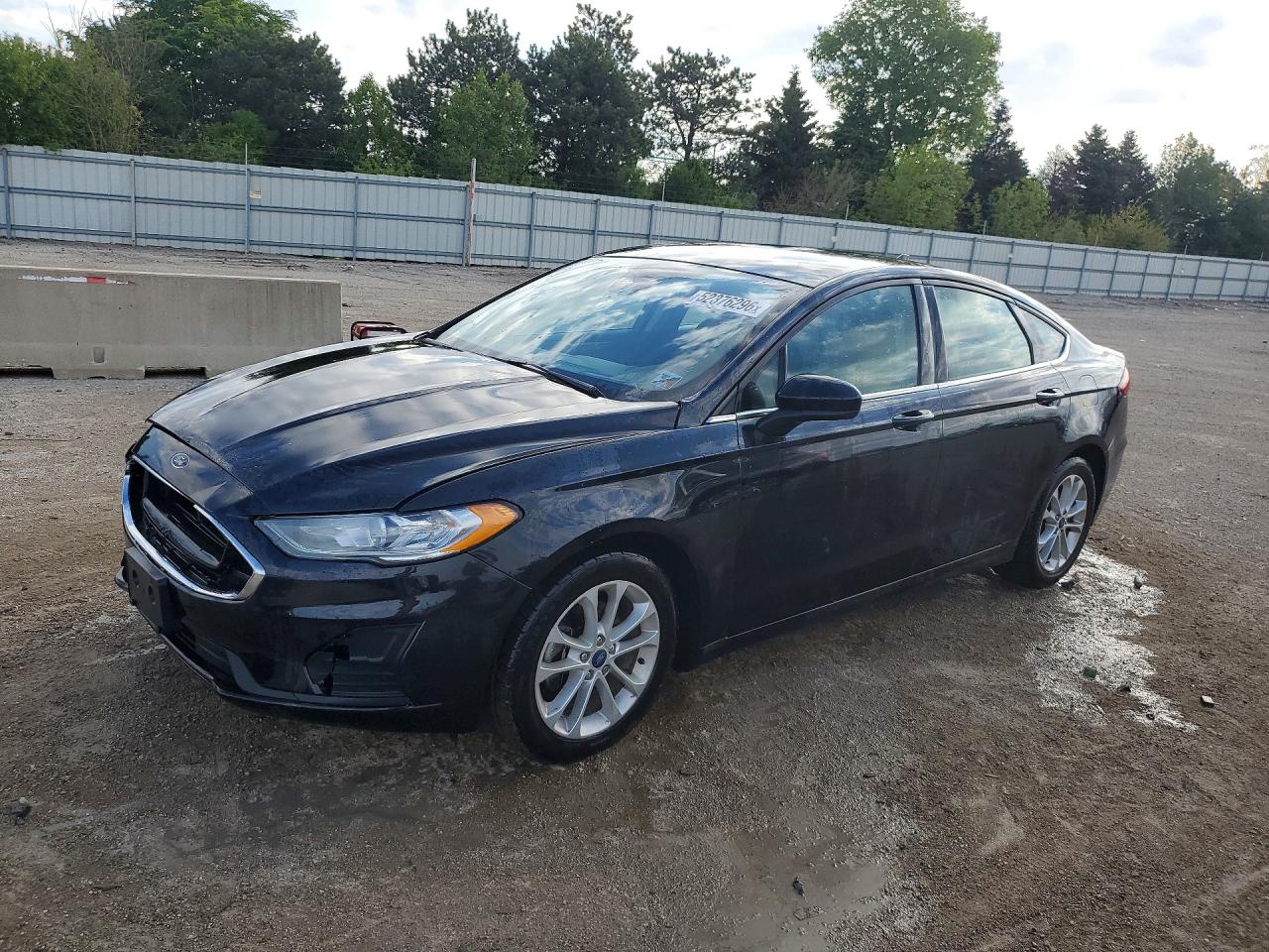 FORD FUSION 2019