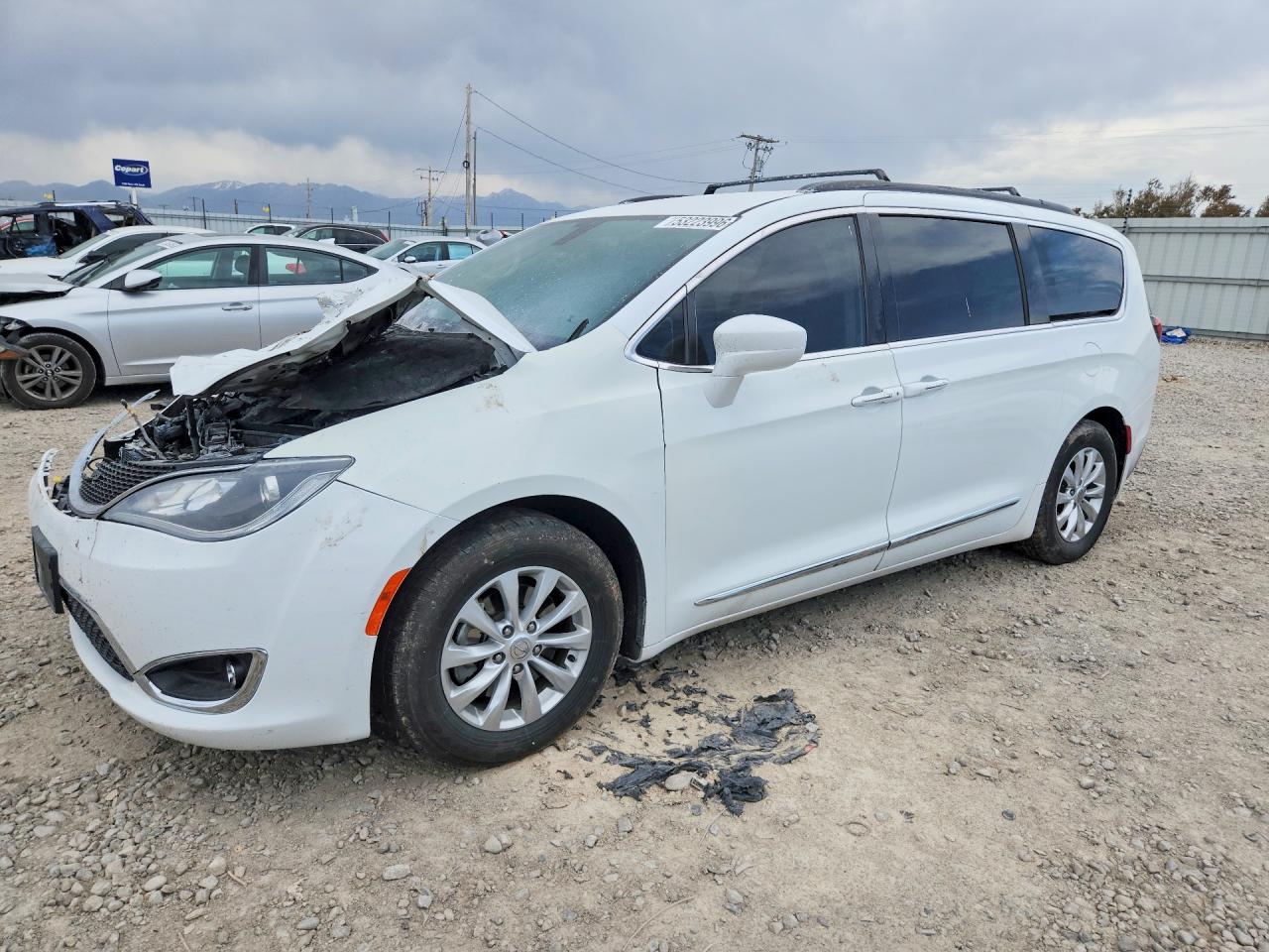 CHRYSLER PACIFICA 2017
