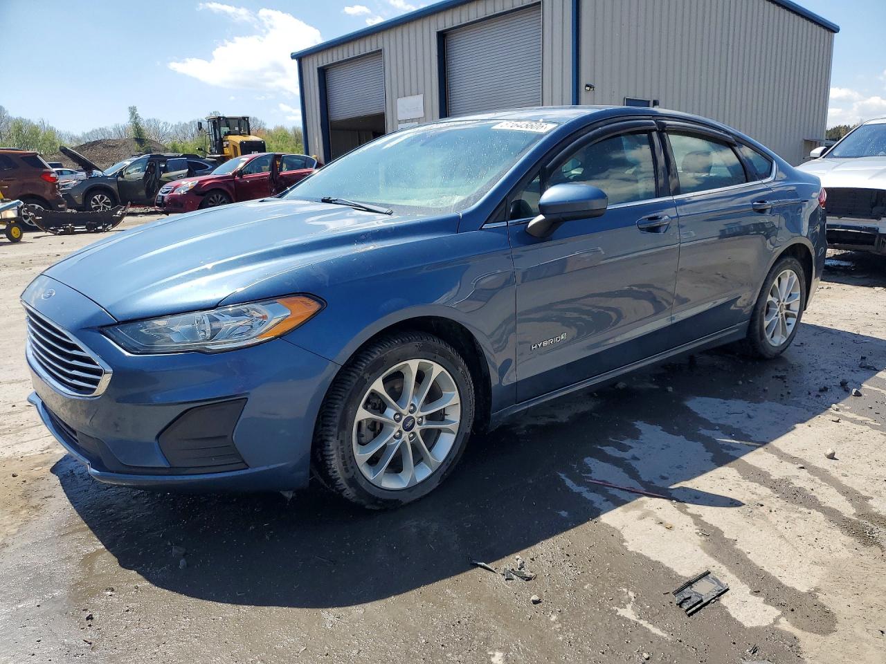 FORD FUSION 2019