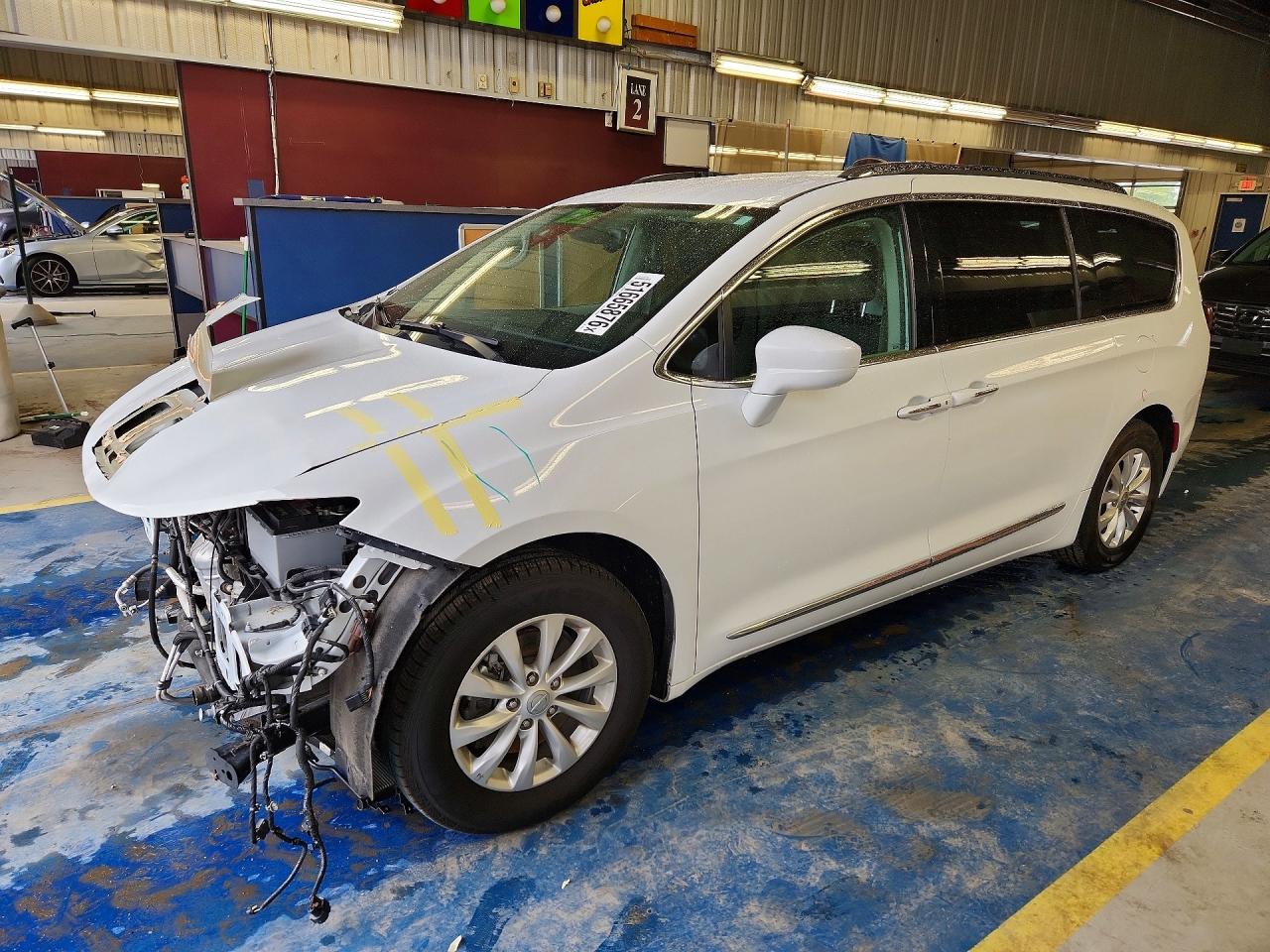 CHRYSLER PACIFICA 2018