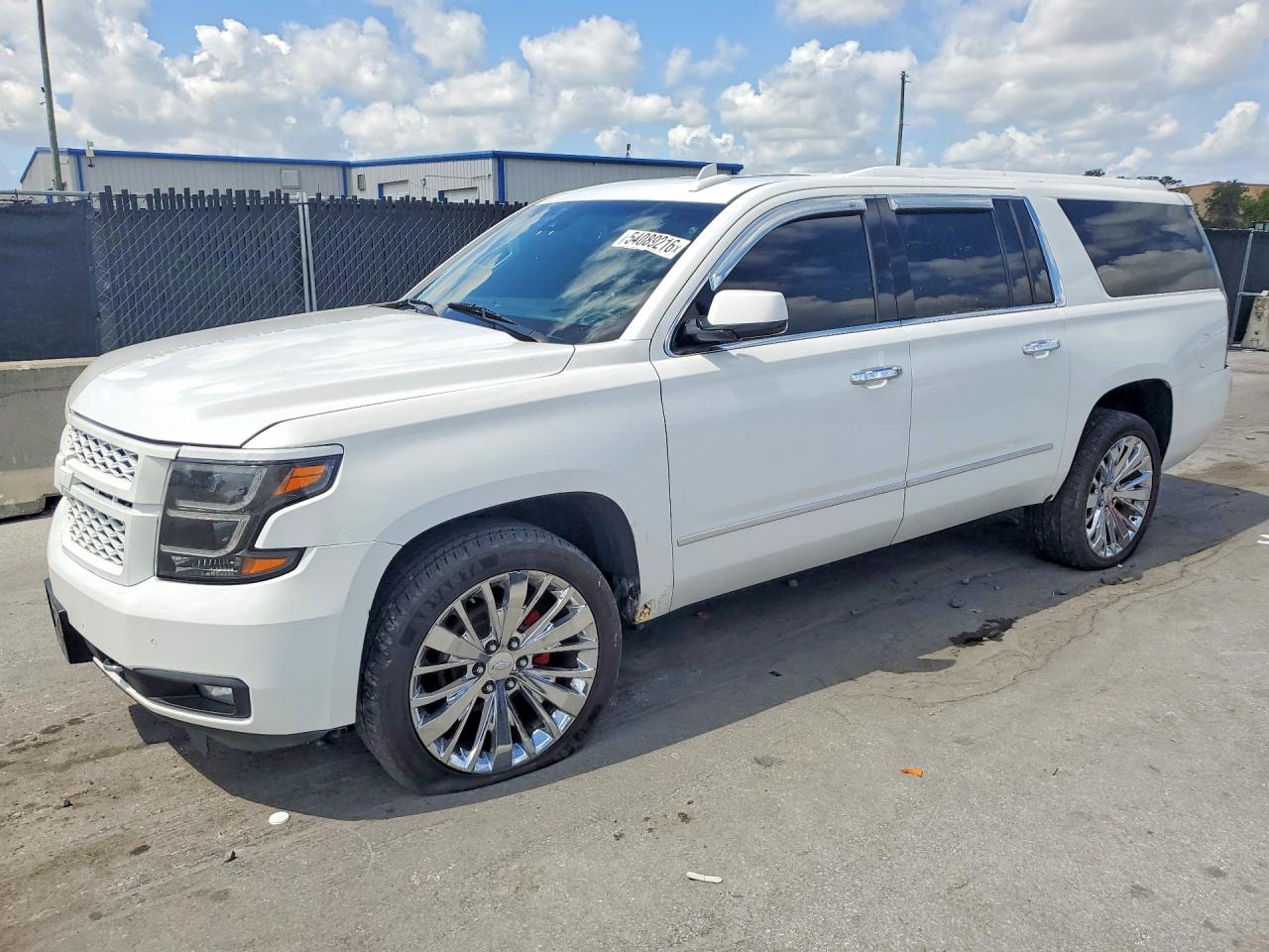CHEVROLET SUBURBAN 2017