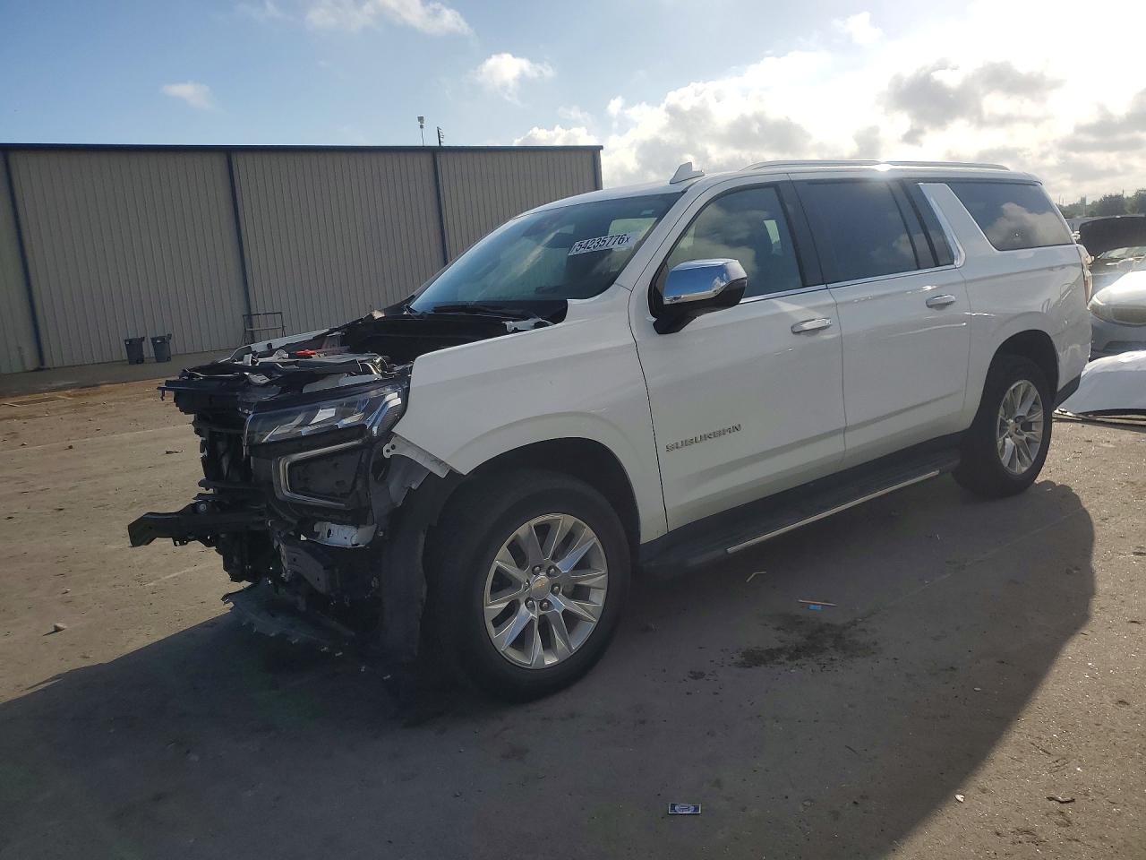 CHEVROLET SUBURBAN 2023