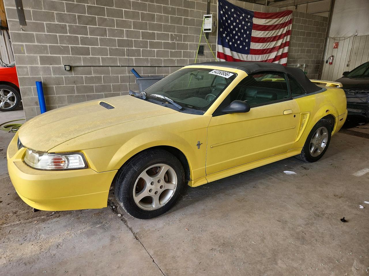 FORD MUSTANG 2001