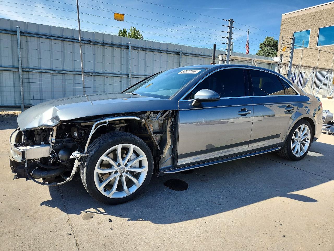 AUDI A4 2019