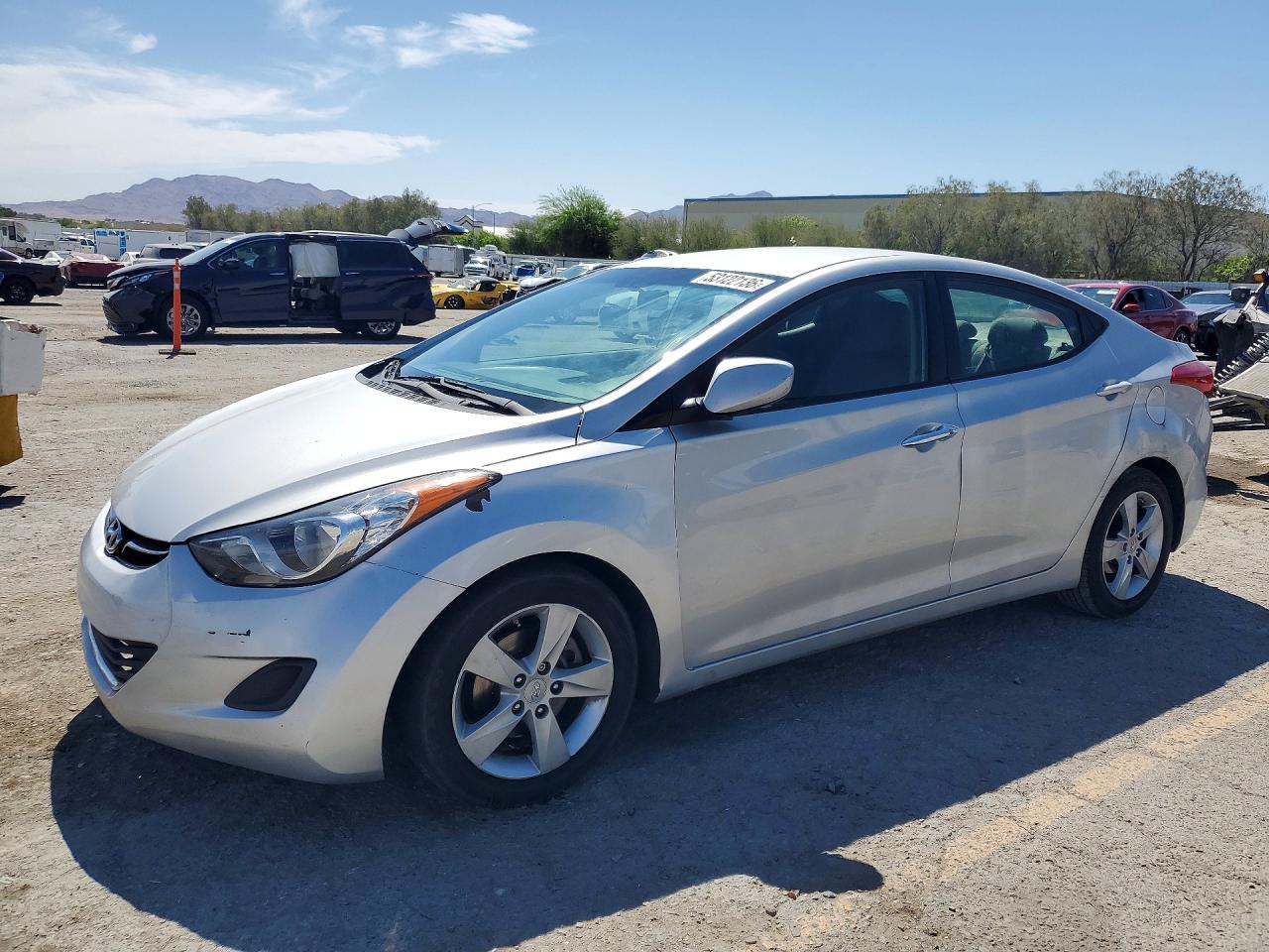 HYUNDAI ELANTRA 2012