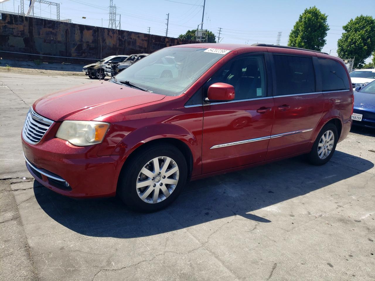 CHRYSLER TOWN & COUNTRY 2016