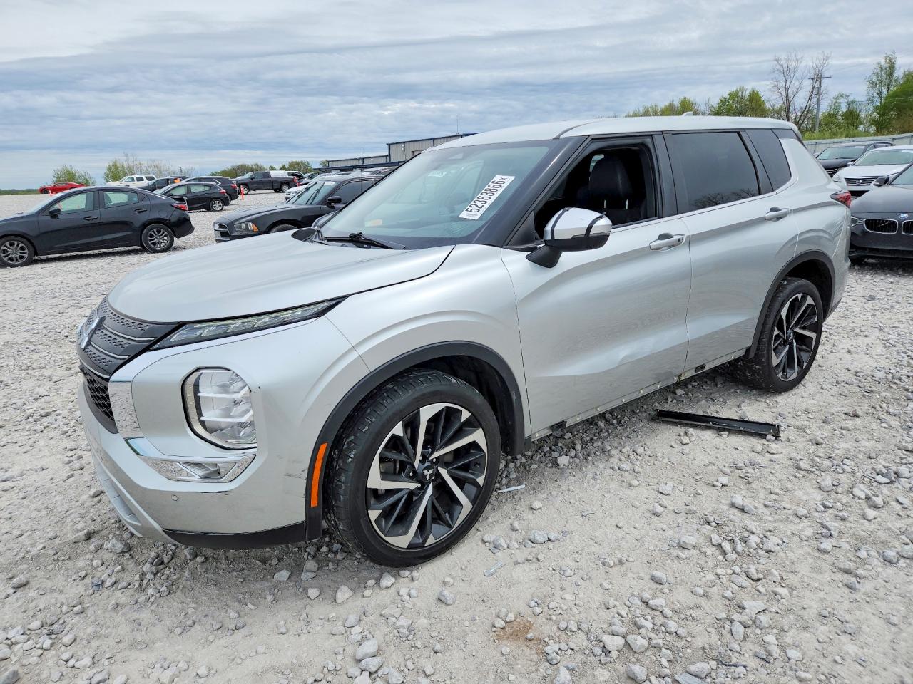 MITSUBISHI OUTLANDER 2022