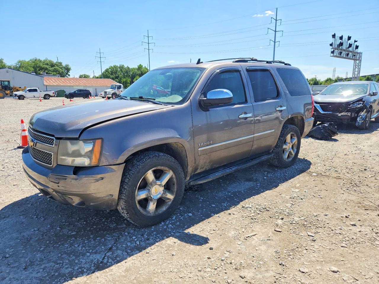 CHEVROLET TAHOE 2011