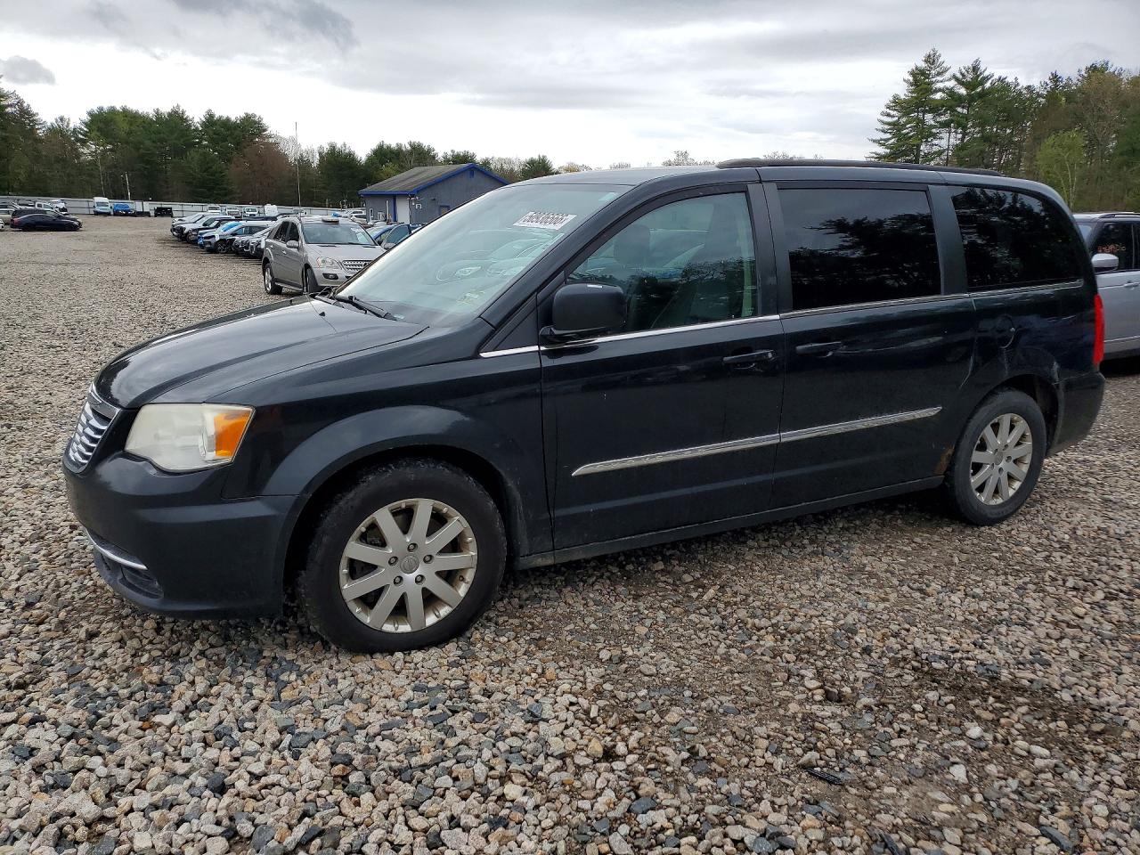 CHRYSLER TOWN & COUNTRY 2014