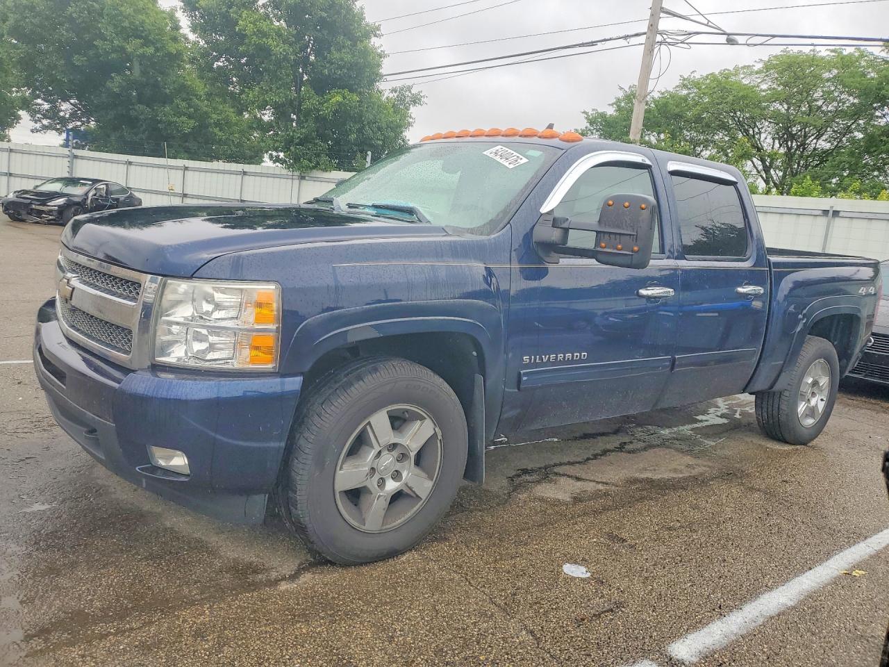 CHEVROLET SILVERADO 2011
