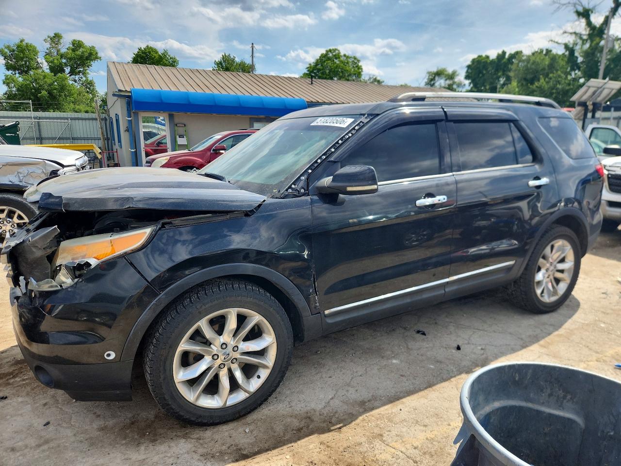 FORD EXPLORER 2011