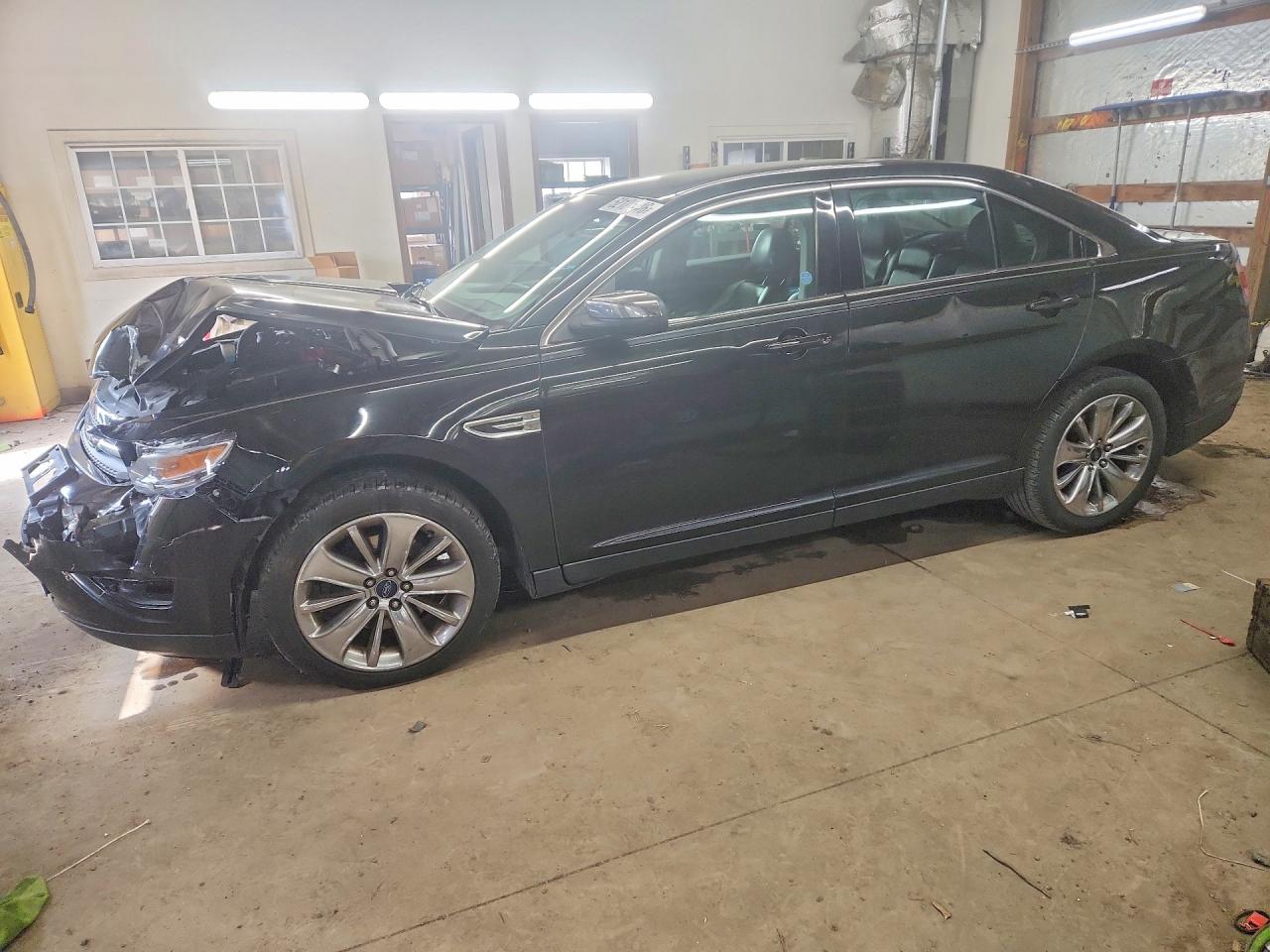 FORD TAURUS 2011