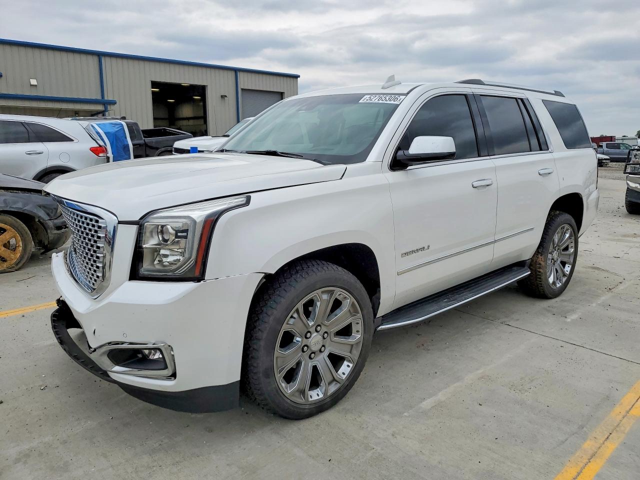 GMC YUKON 2017