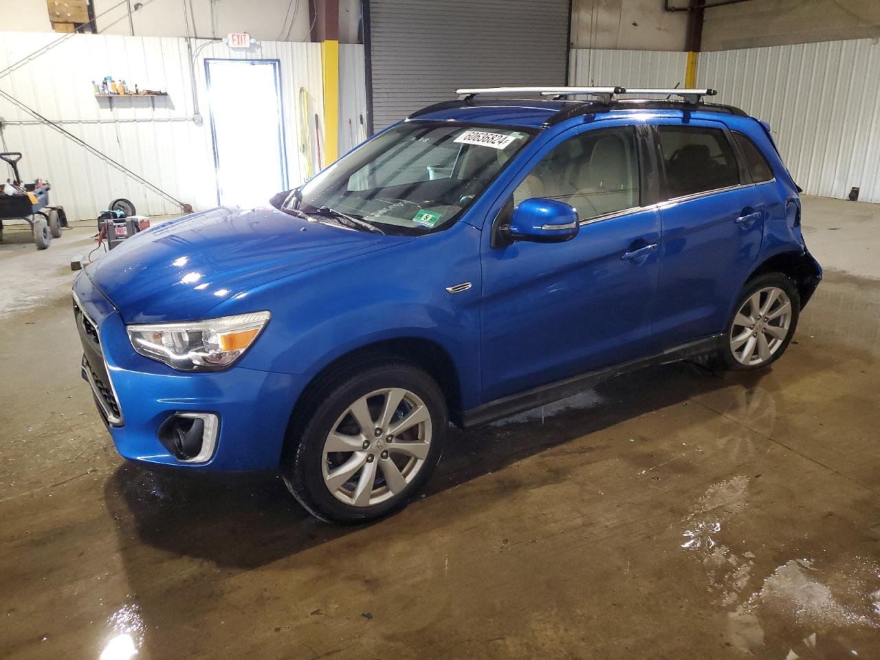 MITSUBISHI OUTLANDER 2015