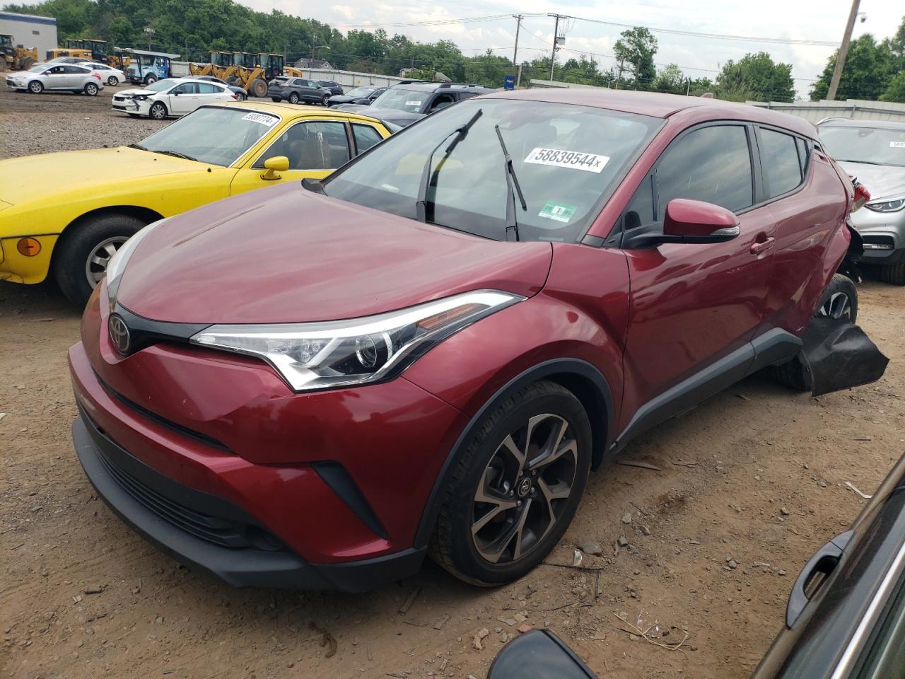 TOYOTA C-HR XLE 2018
