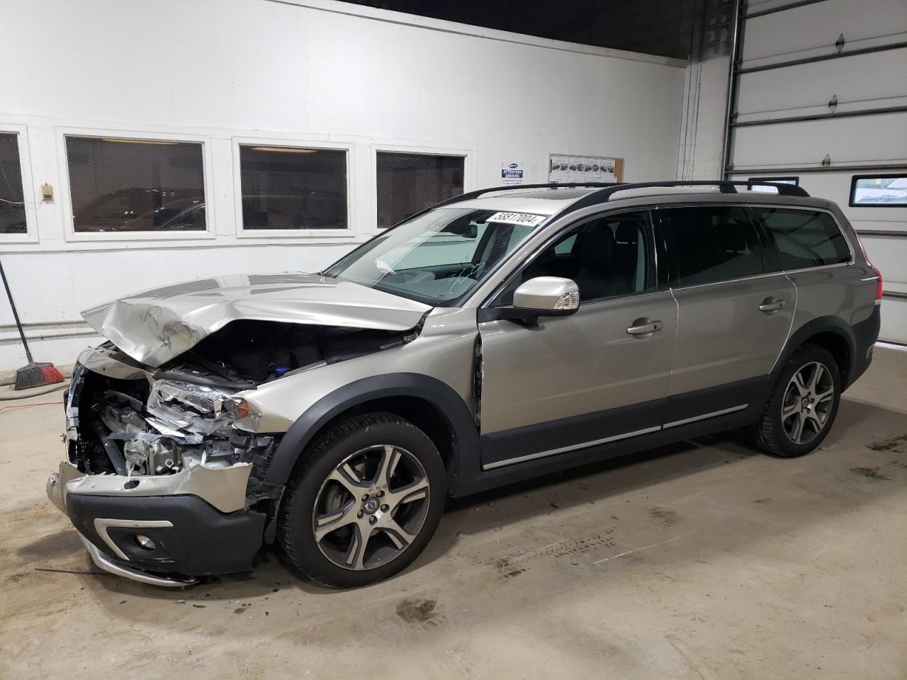 VOLVO XC70 T6 2014