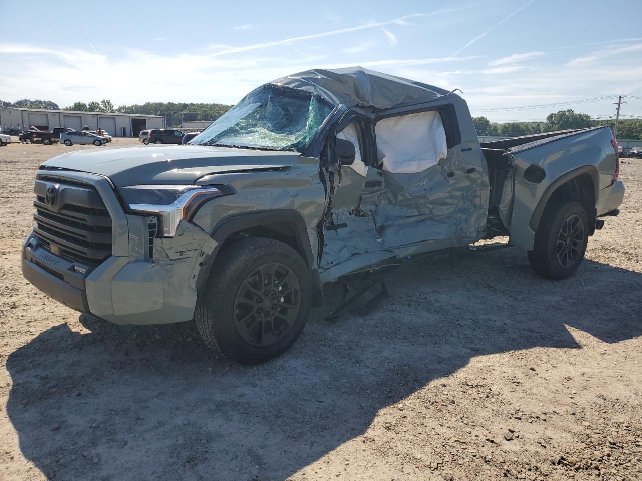 TOYOTA TUNDRA CRE 2024