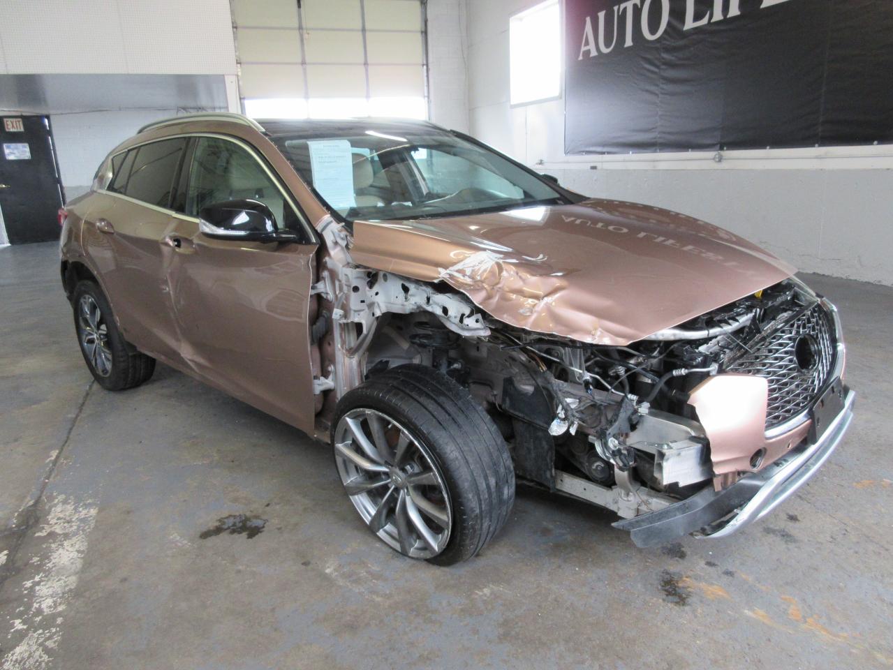 INFINITI QX30 2017