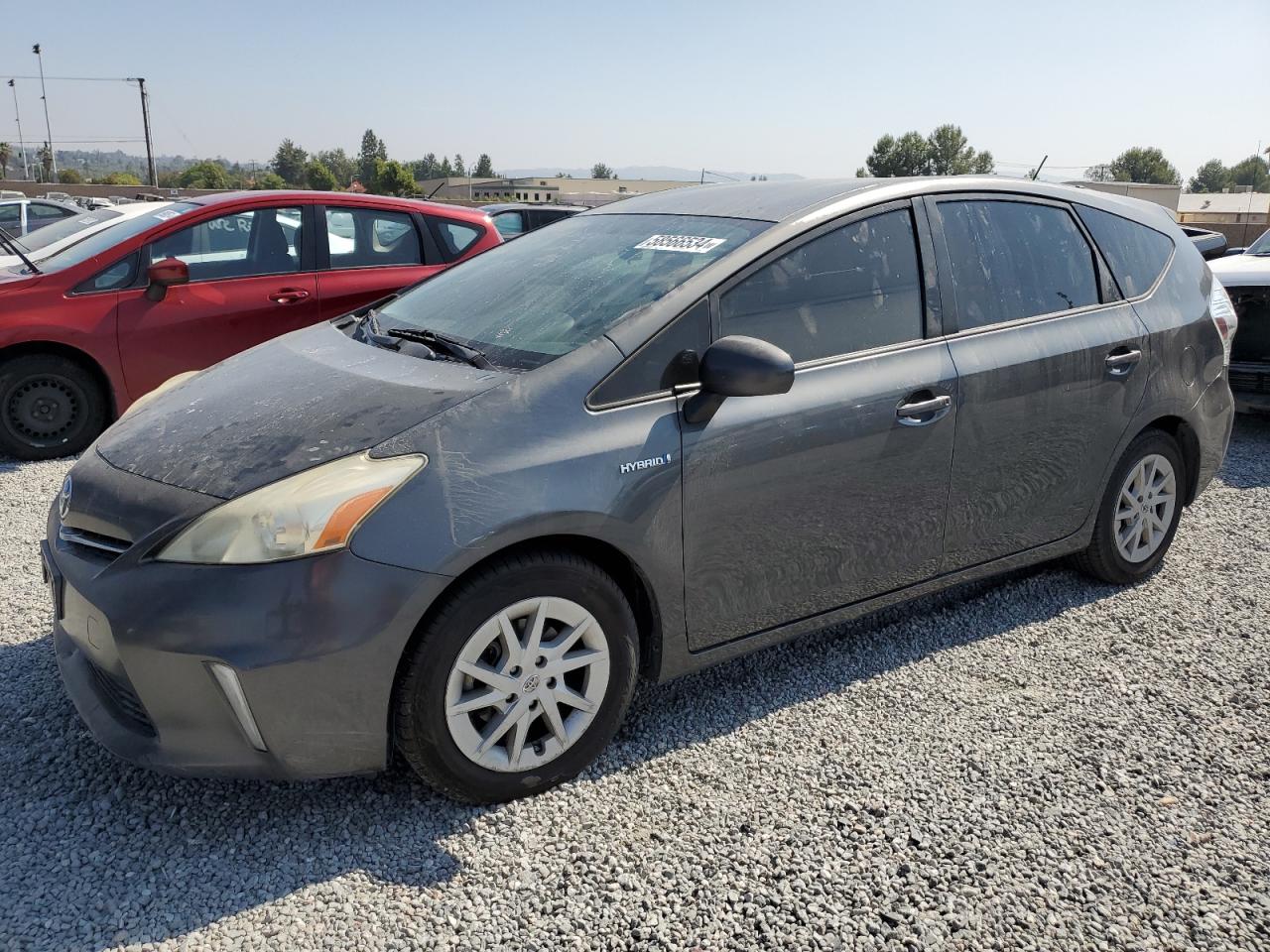 TOYOTA PRIUS V 2013