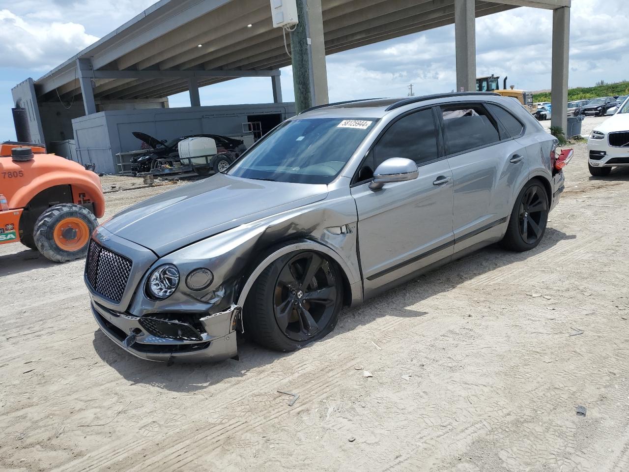 BENTLEY BENTAYGA 2018