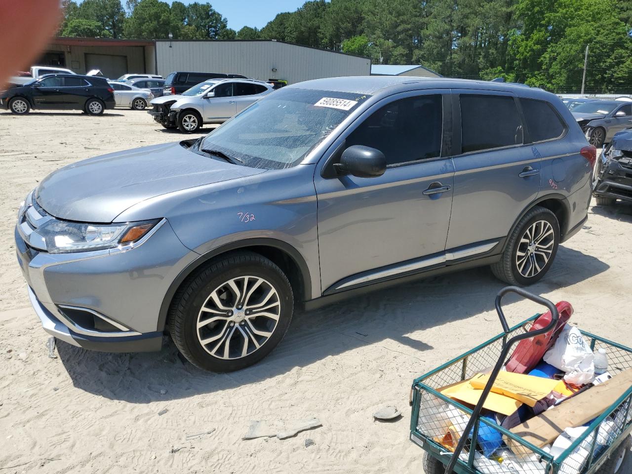MITSUBISHI OUTLANDER 2017