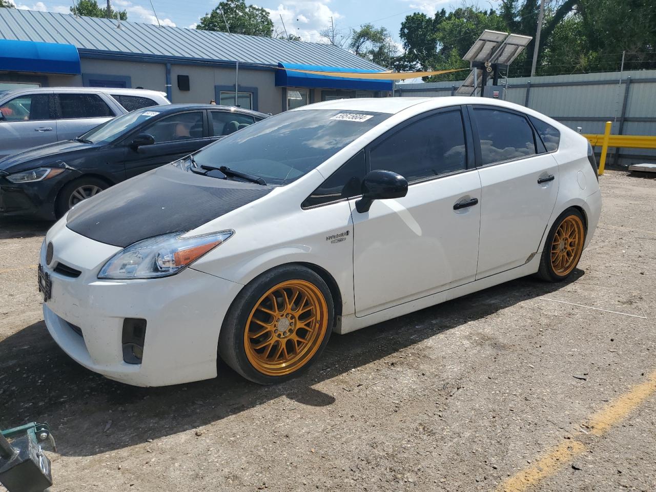 TOYOTA PRIUS 2011
