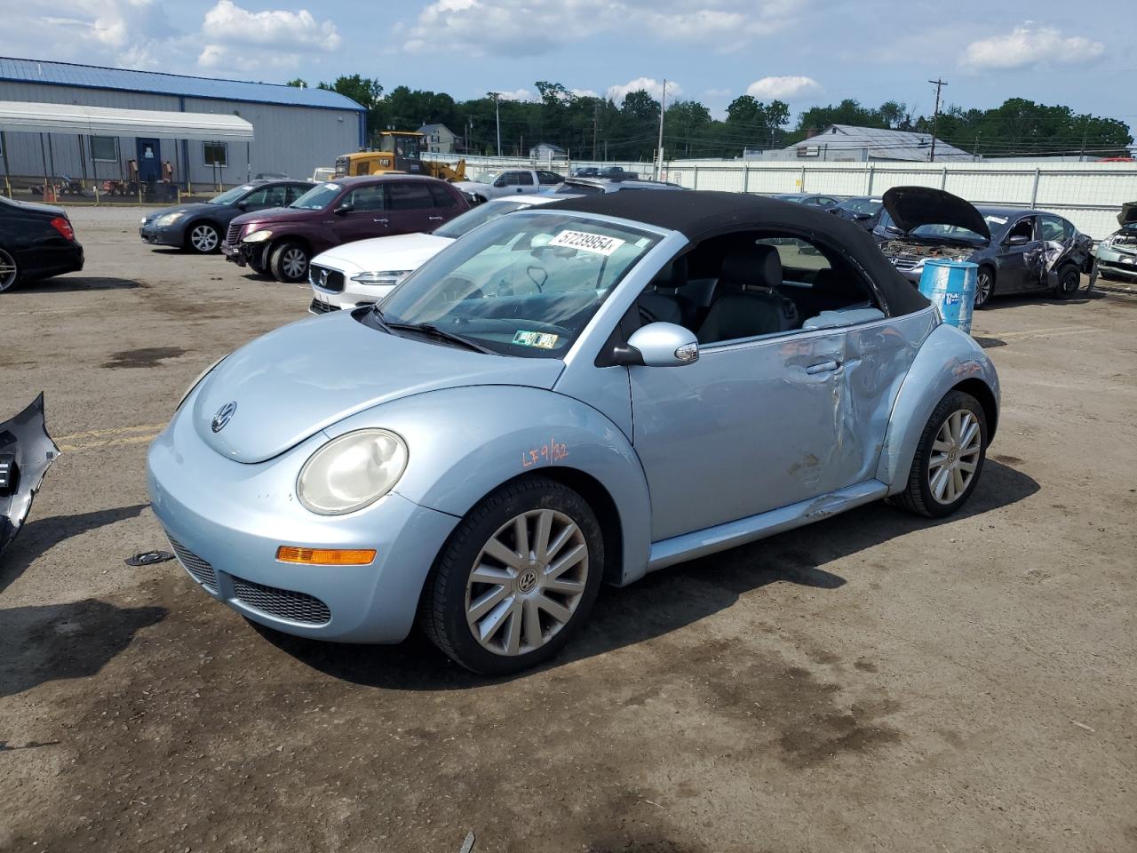 VOLKSWAGEN NEW BEETLE 2009