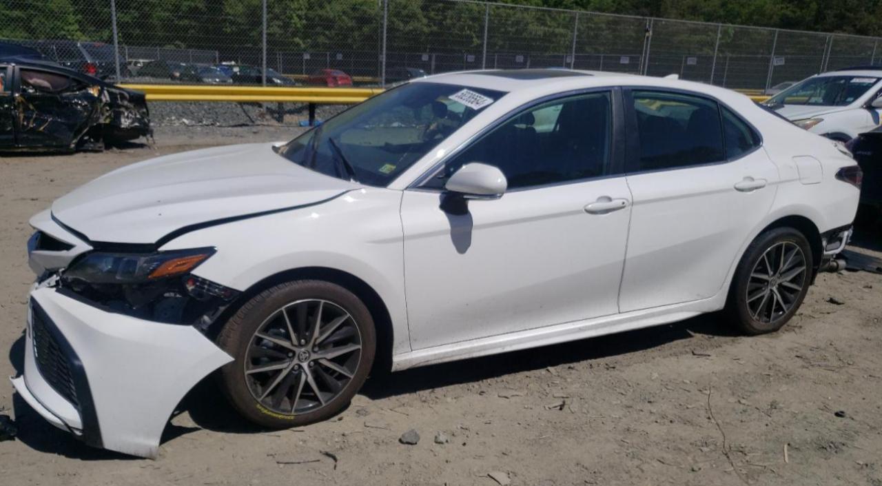 TOYOTA CAMRY SE N 2024