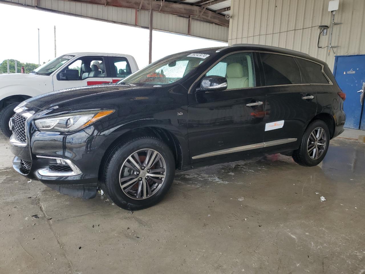 INFINITI QX60 LUXE 2019